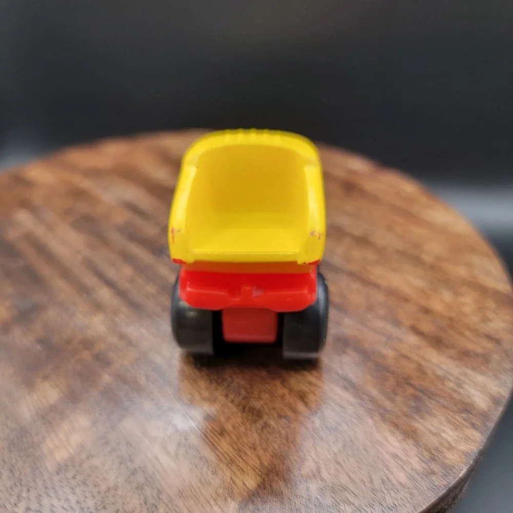 2008 Hasbro Tonka Chuck & Friends Small Dump Truck